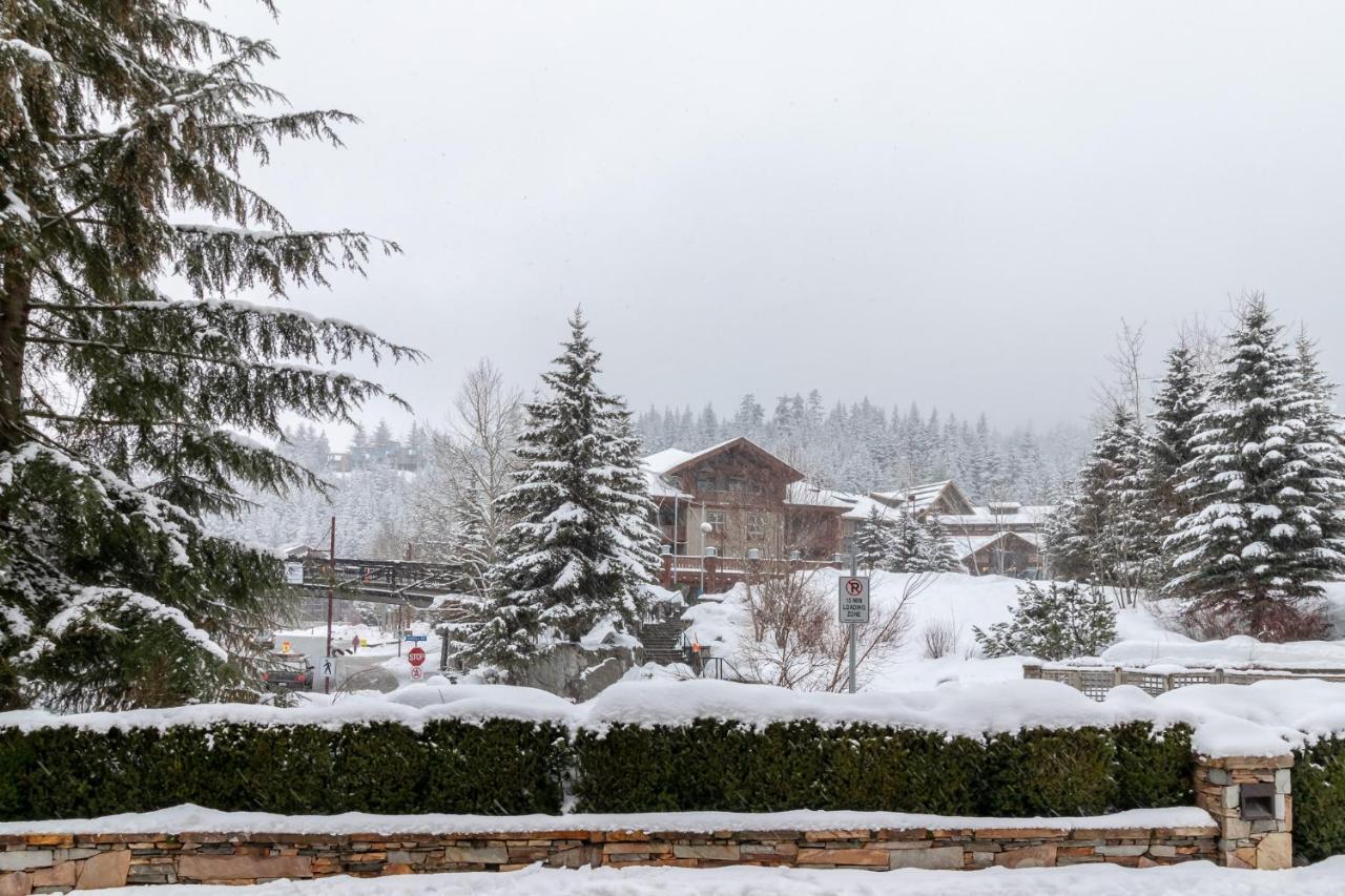 Apartamento Slopeside Whistler Creek Exterior foto